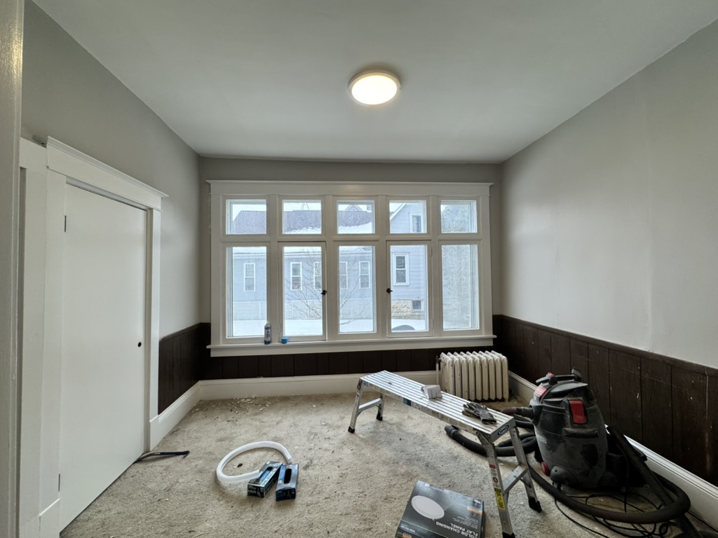 Repaired ceiling and freshly painted room, Grand Rapids MI — after